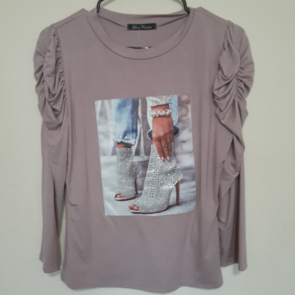 Long  Sleeve  Casual  Shirt  Different  Sizes.